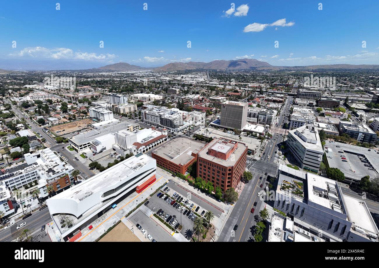 Photo aérienne du centre-ville de Riverside, Californie, le 26 avril 2024. Photo de Francis Specker Banque D'Images