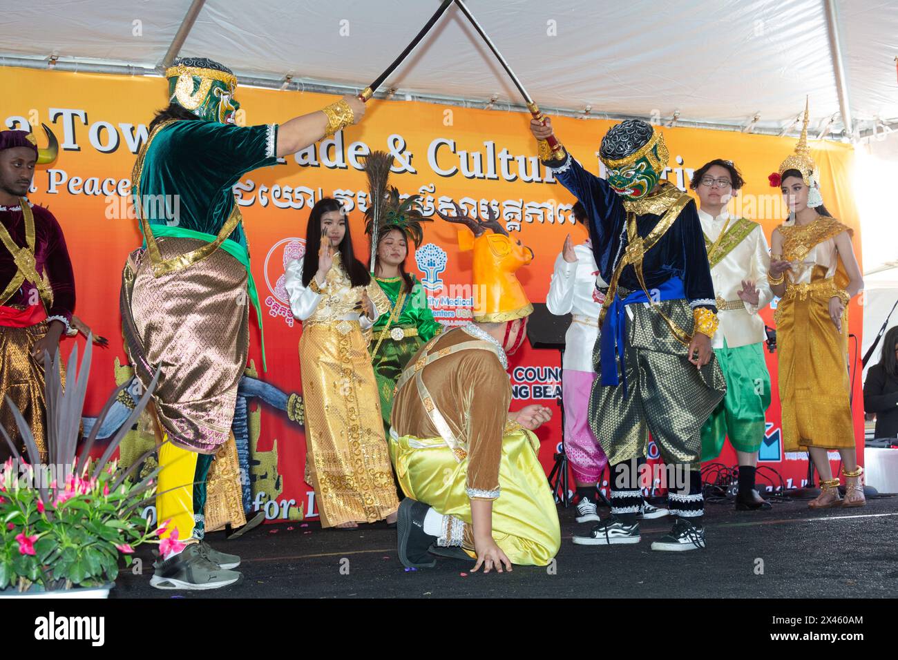 Défilé et Festival du nouvel an cambodgien 2024 à Cambodia Town, long Beach, CA, États-Unis Banque D'Images