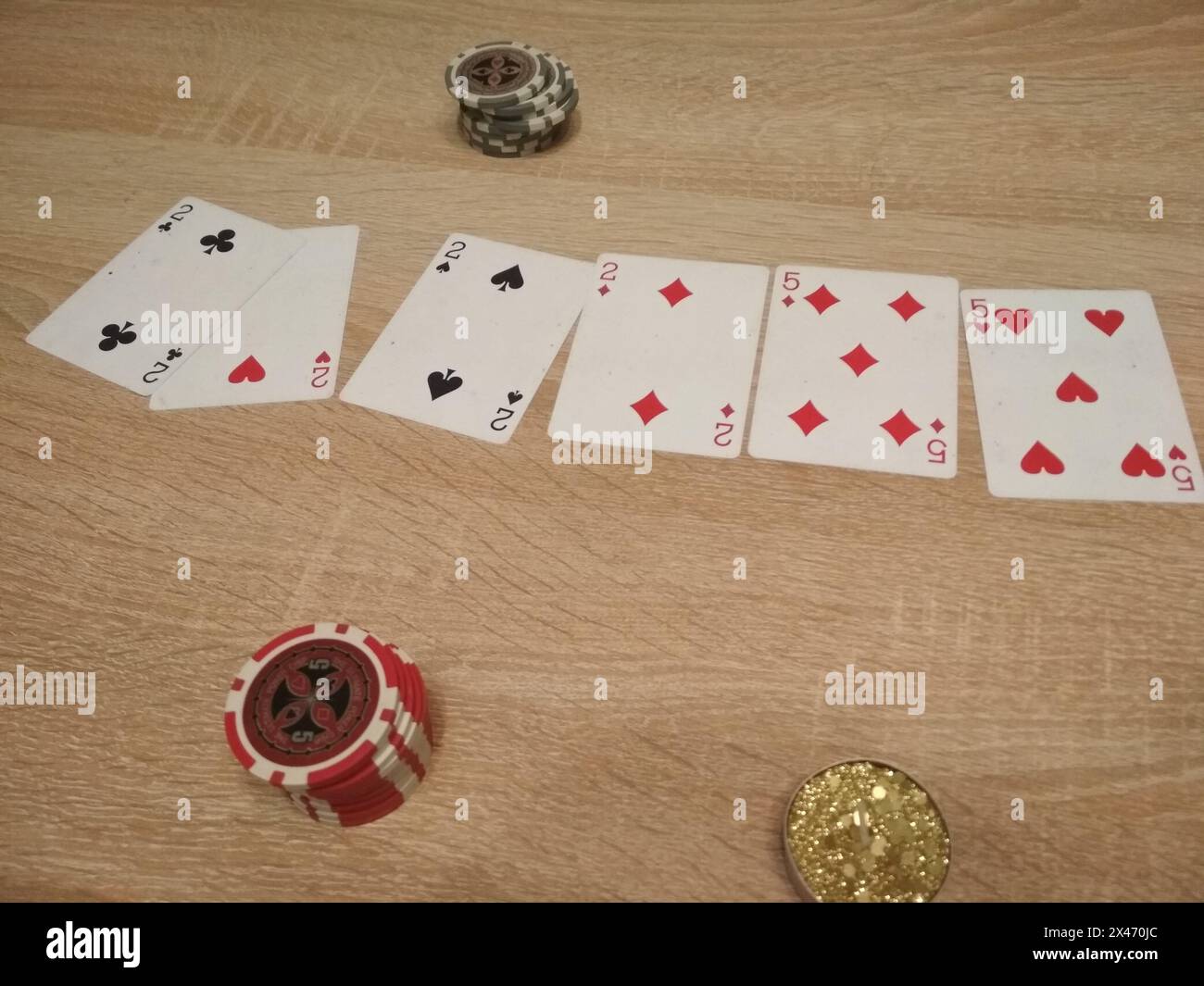 Jouer au poker sur les trois cartes du joueur. Combinaisons dans le jeu de poker. Banque D'Images