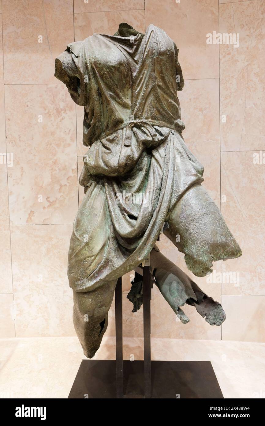Petra Museum, Wadi Musa, Jordanie - bronze endommagé IIe siècle ( 2 AD ) statue d'Artémis trouvée dans l'ancienne ville nabatéenne de Petra Banque D'Images