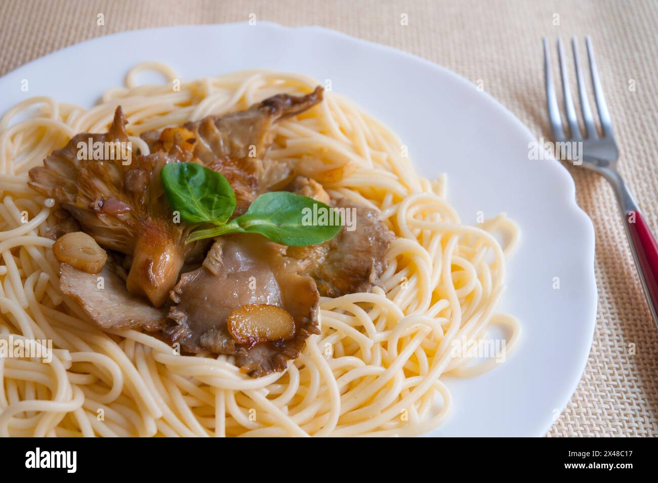 Spaghetti aux champignons. Fermer la vue. Banque D'Images