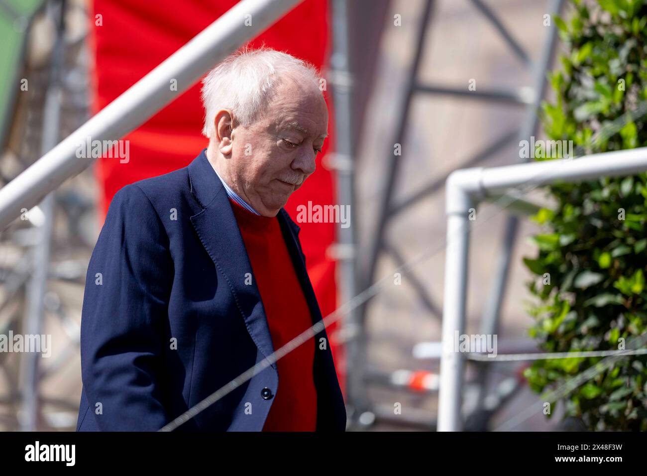 Wien, Österreich. 1. Mai 2024. Ehemaliger Bürgermeister von Wien, Michael Häupl, beim traditionellen Maiaufmarsch der SPÖ auf dem Wiener Rathausplatz. Vienne *** Vienne, Autriche 1er mai 2024 L'ancien maire de Vienne, Michael Häupl, lors de la traditionnelle marche du 1er mai du SPÖ sur la Viennas Rathausplatz Vienne Banque D'Images