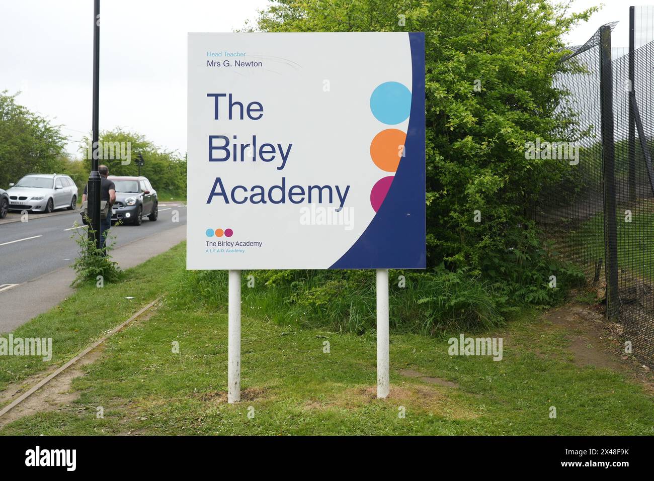 Birley Academy à Sheffield, dans le South Yorkshire, où un garçon de 17 ans a été arrêté pour tentative de meurtre. Un enfant a été agressé et deux adultes ont subi des blessures mineures lors de l'incident. Date de la photo : mercredi 1er mai 2024. Banque D'Images