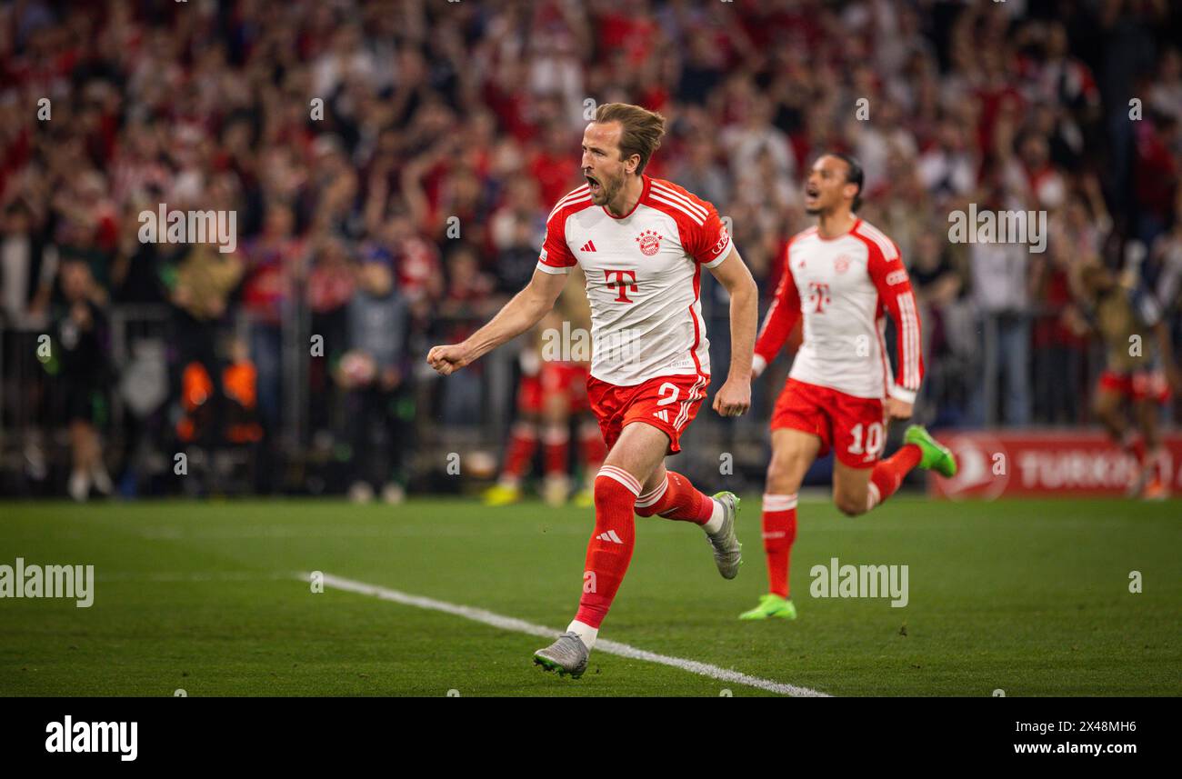 Munich, Allemagne. 30 avril 2024. Torjubel. Harry Kane (Muenchen) Leroy Sane (Muenchen) FC Bayern Munich - Real Madrid FC Bayern München - Real Madrid Banque D'Images