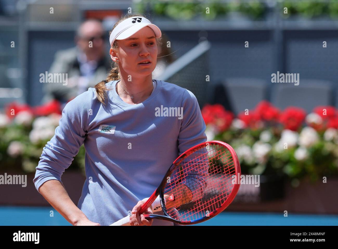 Elena Rybakina, du Kazakhstan, contre Yulia Putintseva lors de son match de quart de finale en simple féminin de l’Open de Muta Madrid à la Caja Magica sur M. Banque D'Images