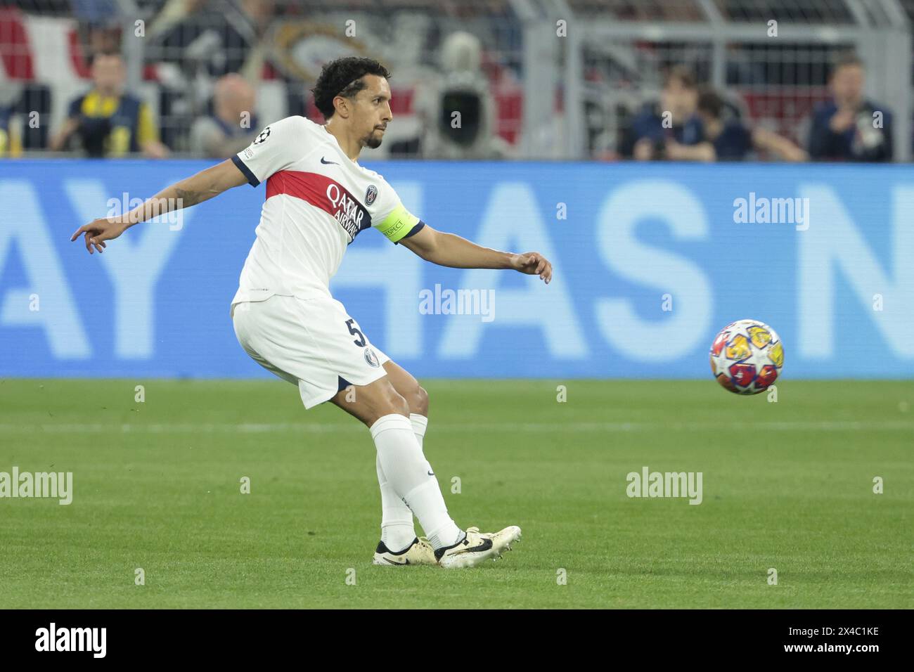 Marquinhos du PSG lors de l'UEFA Champions League, demi-finale, match de 1ère manche entre le Borussia Dortmund (BVB) et le Paris Saint-Germain (PSG) le 1er mai 2024 au signal Iduna Park à Dortmund, Allemagne Banque D'Images