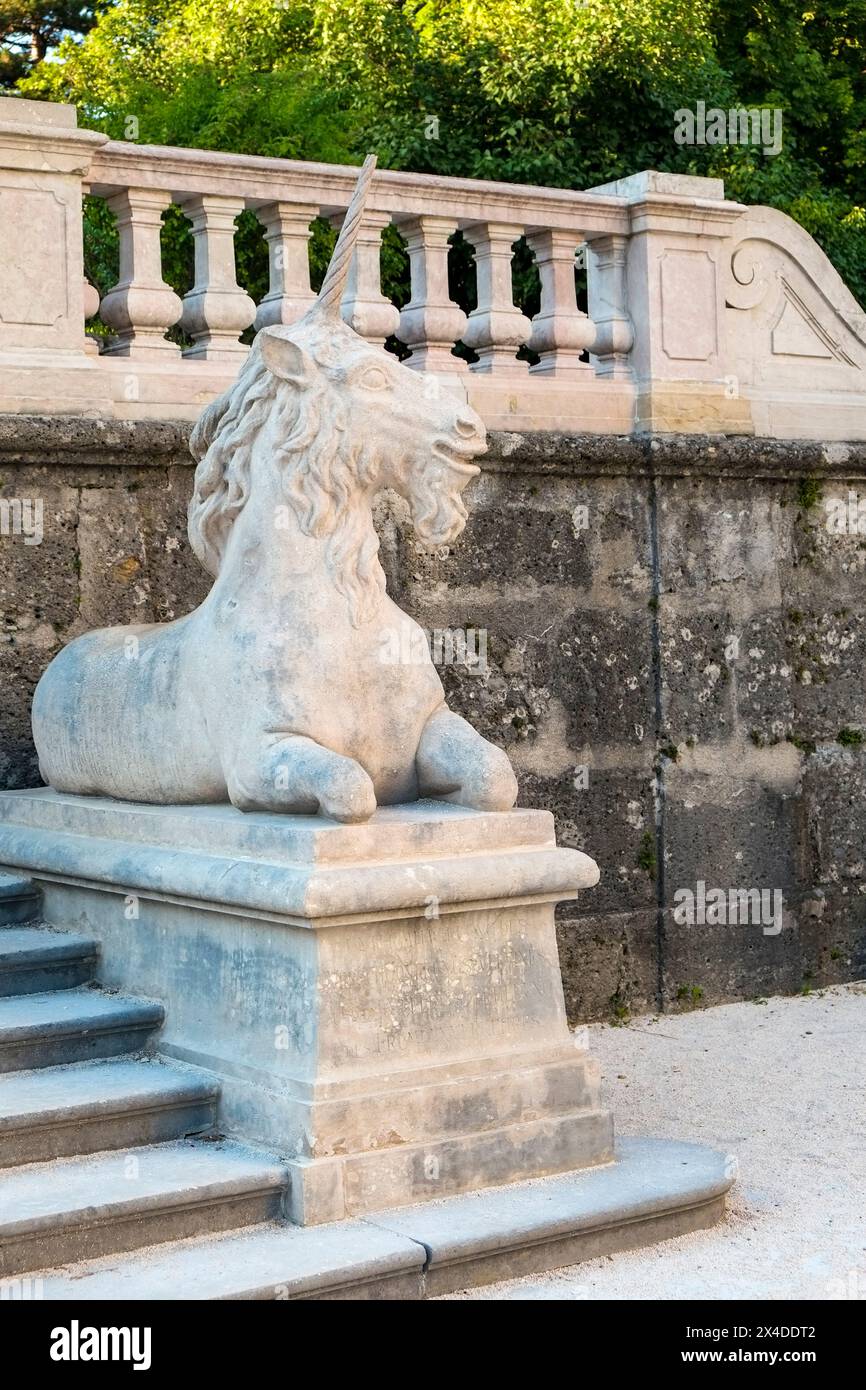 Salzbourg, Autriche. Jardin nain le plus ancien. Construit vers 1695. Ces étranges nains sont considérés comme des chefs-d'œuvre de marbre Banque D'Images