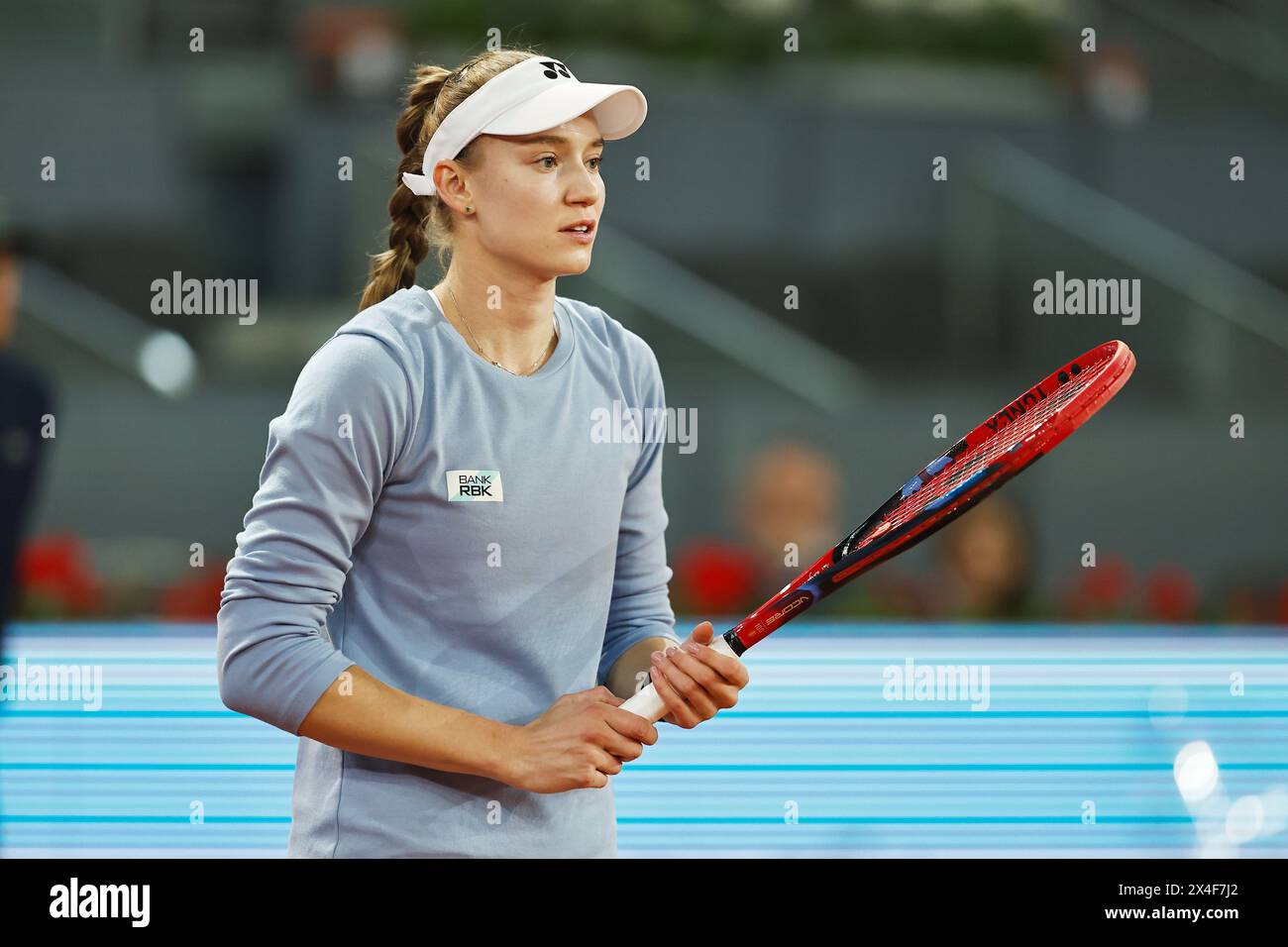 Madrid, Espagne. 2 mai 2024. Elena Rybakina (KAZ) Tennis : Elena Rybakina en demi-finale contre Aryna Sabalenka lors des tournois WTA 1000 tournoi Mutua Madrid Open au Caja Magica à Madrid, Espagne . Crédit : Mutsu Kawamori/AFLO/Alamy Live News Banque D'Images