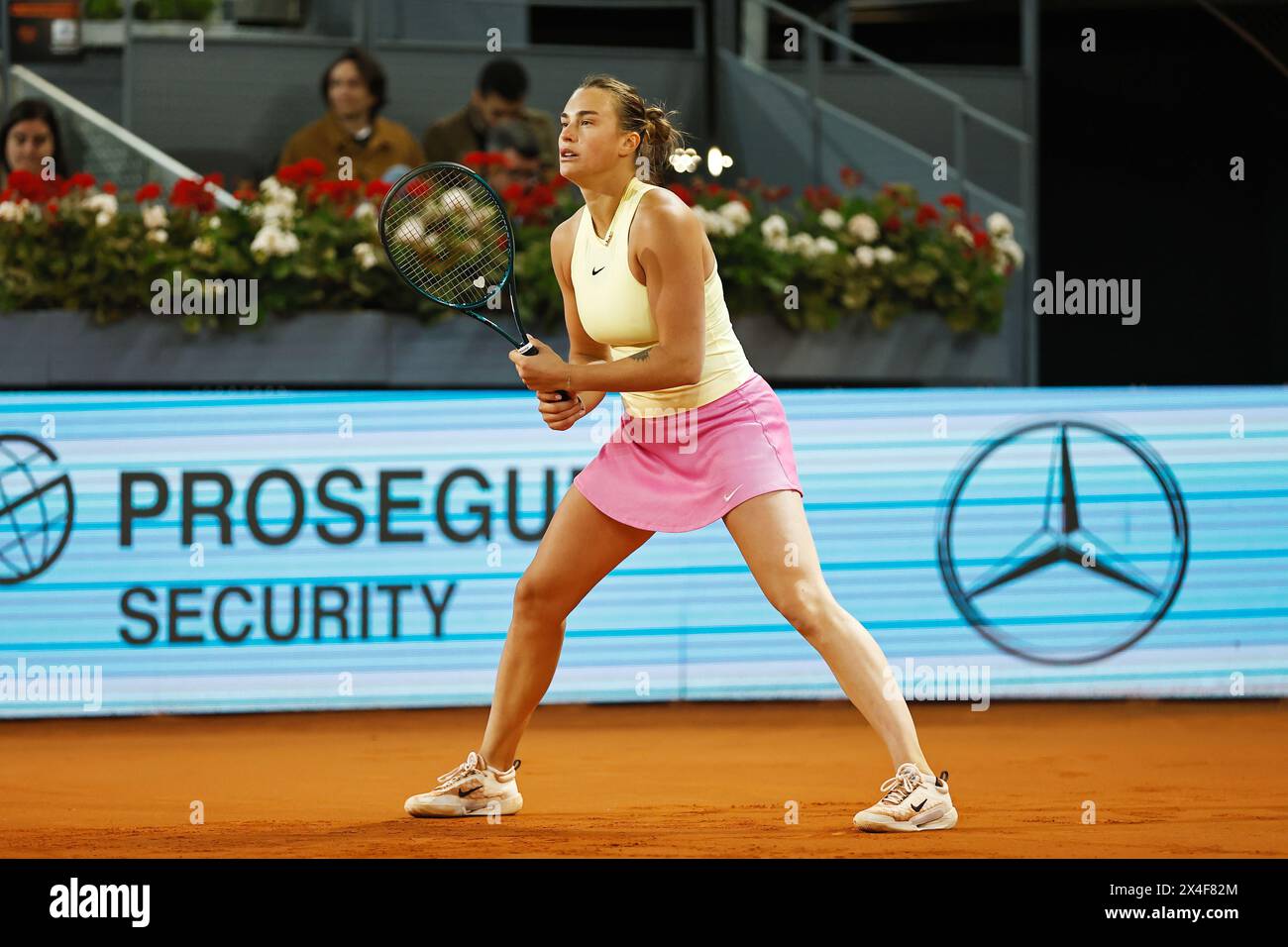 Madrid, Espagne. 2 mai 2024. Aryna Sabalenka (BLR) Tennis : Aryna Sabalenka en demi-finale match contre Elena Rybakina sur les tournois WTA 1000 tournoi Mutua Madrid Open de tennis à la Caja Magica de Madrid, Espagne . Crédit : Mutsu Kawamori/AFLO/Alamy Live News Banque D'Images