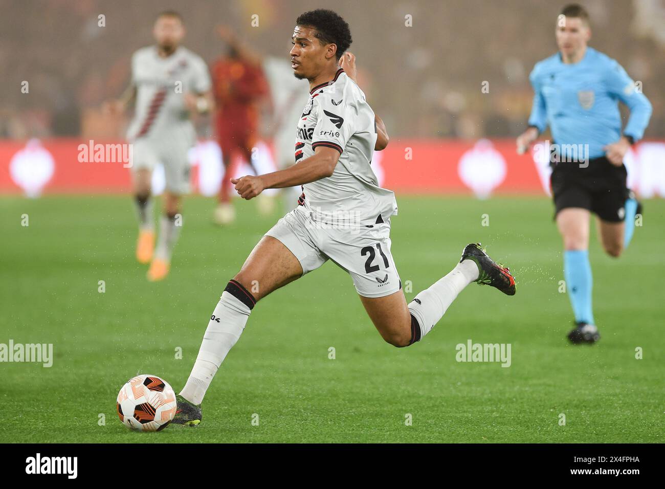 Rome, Italie. 02 mai 2024. Amine Adli de Bayer Leverkusen vu en action lors du match de première manche en demi-finale de l'UEFA Europa League entre L'AS Roma et Bayer Leverkusen au stade olympique. Score final ; Roma 0;2 Bayer Leverkusen. Crédit : SOPA images Limited/Alamy Live News Banque D'Images