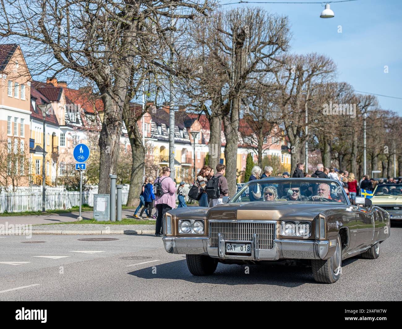 Cadillac Eldorado 1971 au défilé des voitures classiques célébrant le printemps le 1er mai 2024 à Norrköping, Suède Banque D'Images