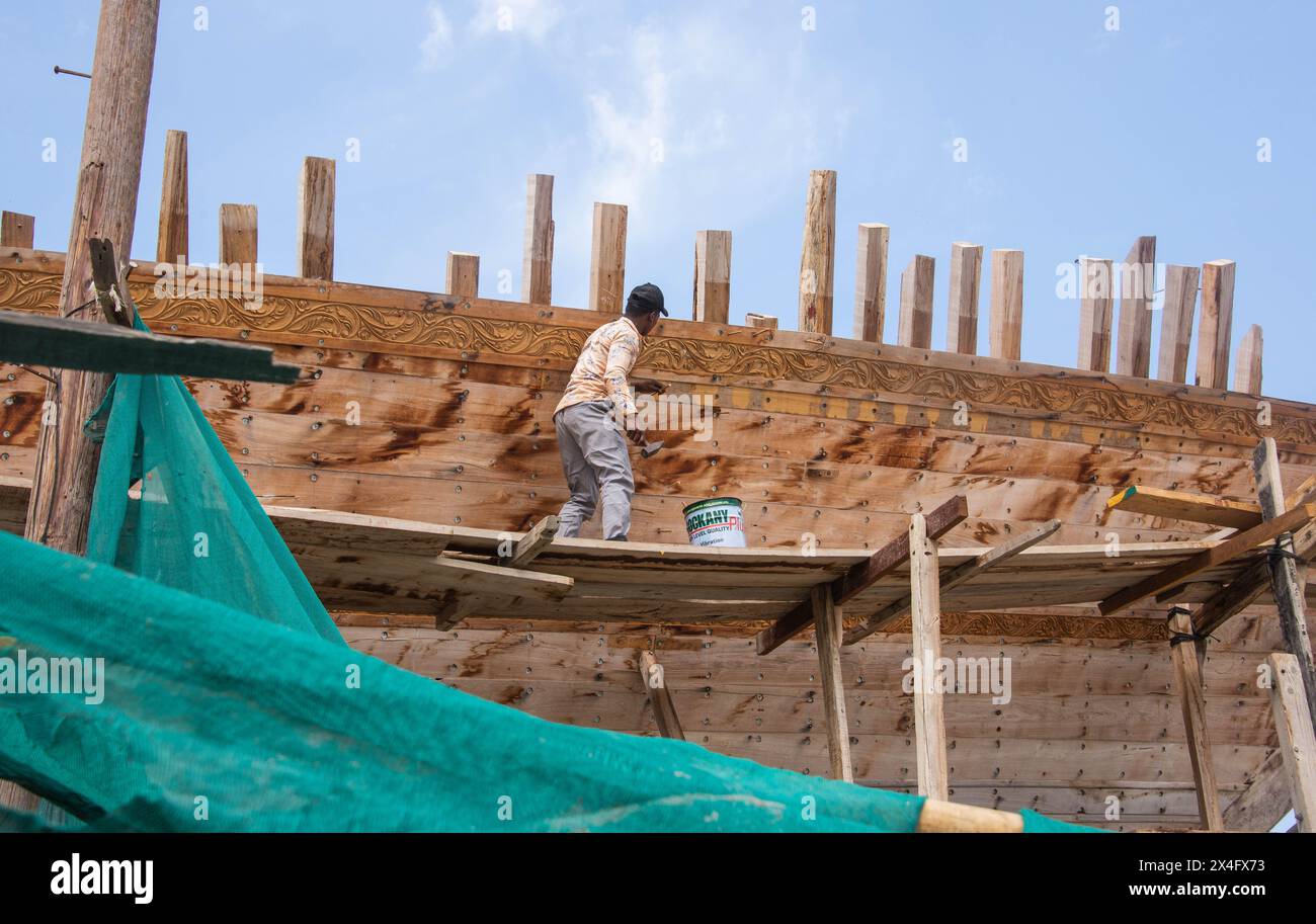 Usine traditionnelle de construction navale de dhow, sur, Ash Sharqiyah, Oman Banque D'Images