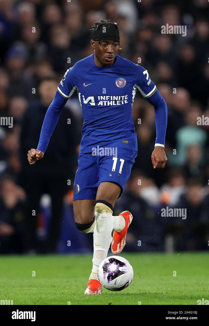 Londres, Royaume-Uni. 2 mai 2024. Noni Madueke de Chelsea lors du match de premier League à Stamford Bridge, Londres. Le crédit photo devrait se lire comme suit : David Klein/Sportimage crédit : Sportimage Ltd/Alamy Live News Banque D'Images