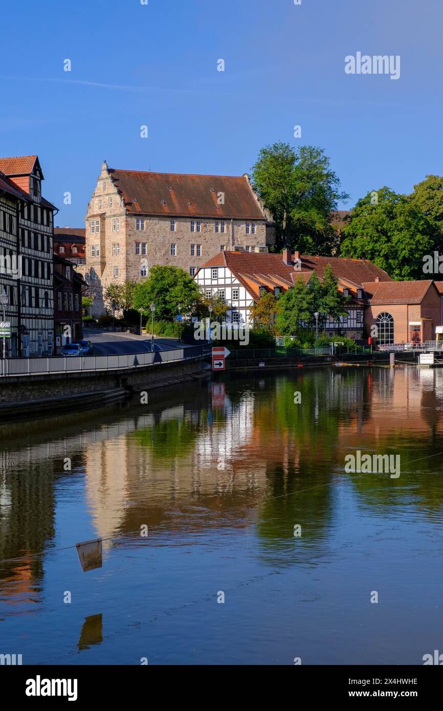 Maisons sur la Werra, Eschwege, Werratal, Werra-Meissner-Kreis, Hesse, Allemagne Banque D'Images