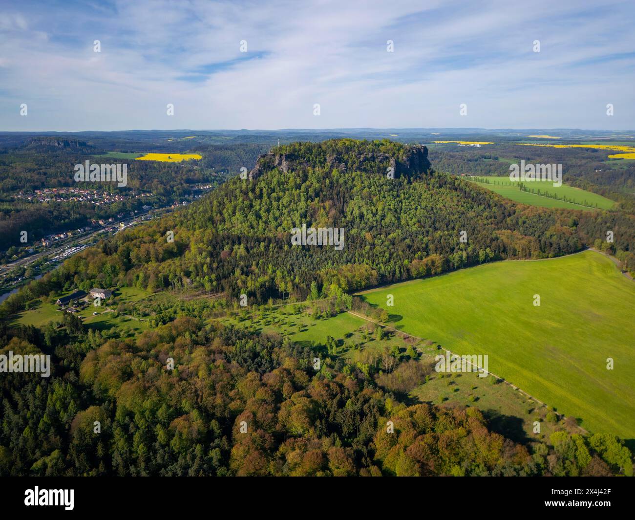 La montagne symbolique pour la Suisse saxonne, le Lilenstein, Porschdorf, Saxe, Allemagne, Europe Banque D'Images