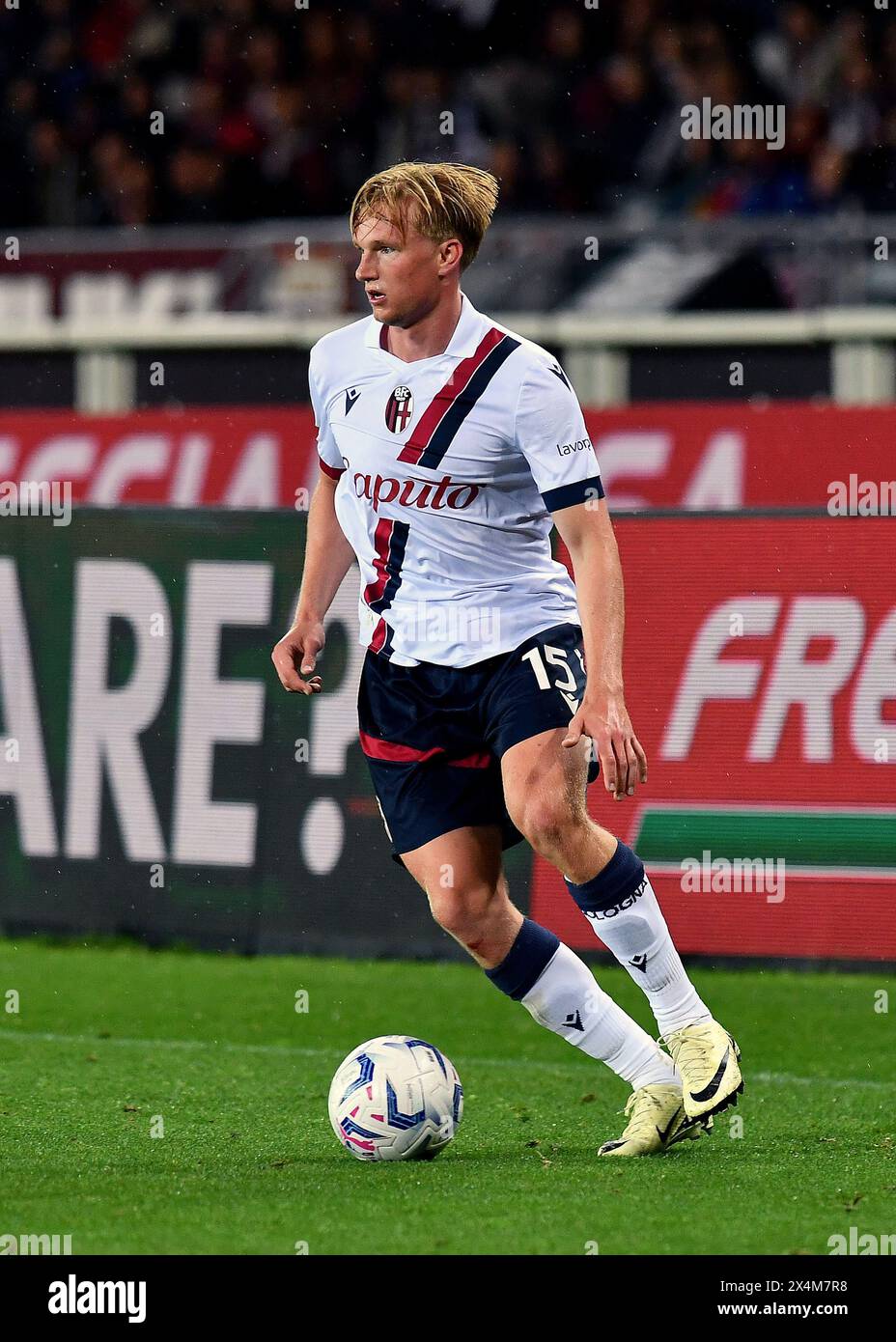 Turin, Italie. 03 mai 2024. Victor Kristiansen du Bologna FC lors du match de Serie A 2023/24 entre Torino FC et Bologna FC au stade Olimpico Grande Torino le 03 mai 2024 à Turin, Italie - ph Giuliano Marchisciano lors du Torino FC vs Bologna FC, football italien Serie A match à Turin, Italie, 03 mai 2024 crédit: Agence photo indépendante/Alamy Live News Banque D'Images