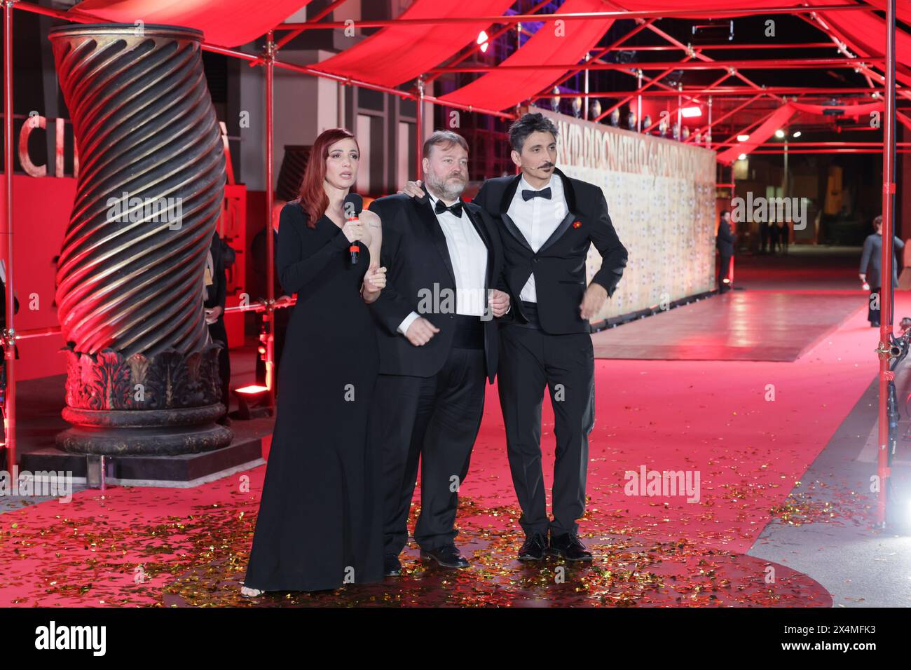Protagonistes du tapis rouge de la cérémonie de remise des prix David di Donatello 2024 à Rome, Italie, aux studios Cinecittà. (Photo de Gennaro Leonardi/Pacific Press) Banque D'Images