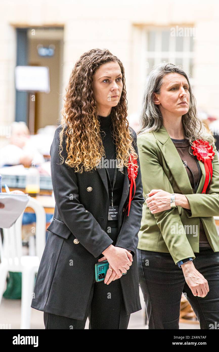 TROWBRIDGE, WILTSHIRE - le 04 MAI 2024 le dépouillement des élections et la déclaration des résultats de la police et de la criminalité du Wiltshire ont eu lieu au County Hall, à Trowbridge, Wiltshire, Angleterre, le 04 mai 2024. 4 candidats en lice - Stanka Adamcova (Parti travailliste et coopératif), Alan Hagger (Démocrates libéraux), Mike Rees (indépendant), Philip Wilkinson (Parti conservateur et unioniste). Philip Wilkinson (Parti conservateur et unioniste) a été réélu commissaire de la police et du crime pour le Wiltshire. Crédit John Rose/Alamy Live News Banque D'Images
