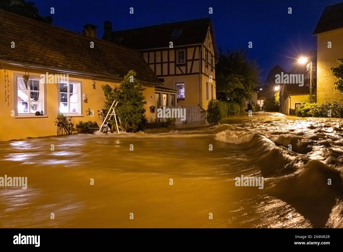 Après de fortes pluies, le centre du quartier de Francfort de Niederursel est sous l'eau, Niederursel, Francfort-sur-le-main, Hesse, Allemagne Banque D'Images