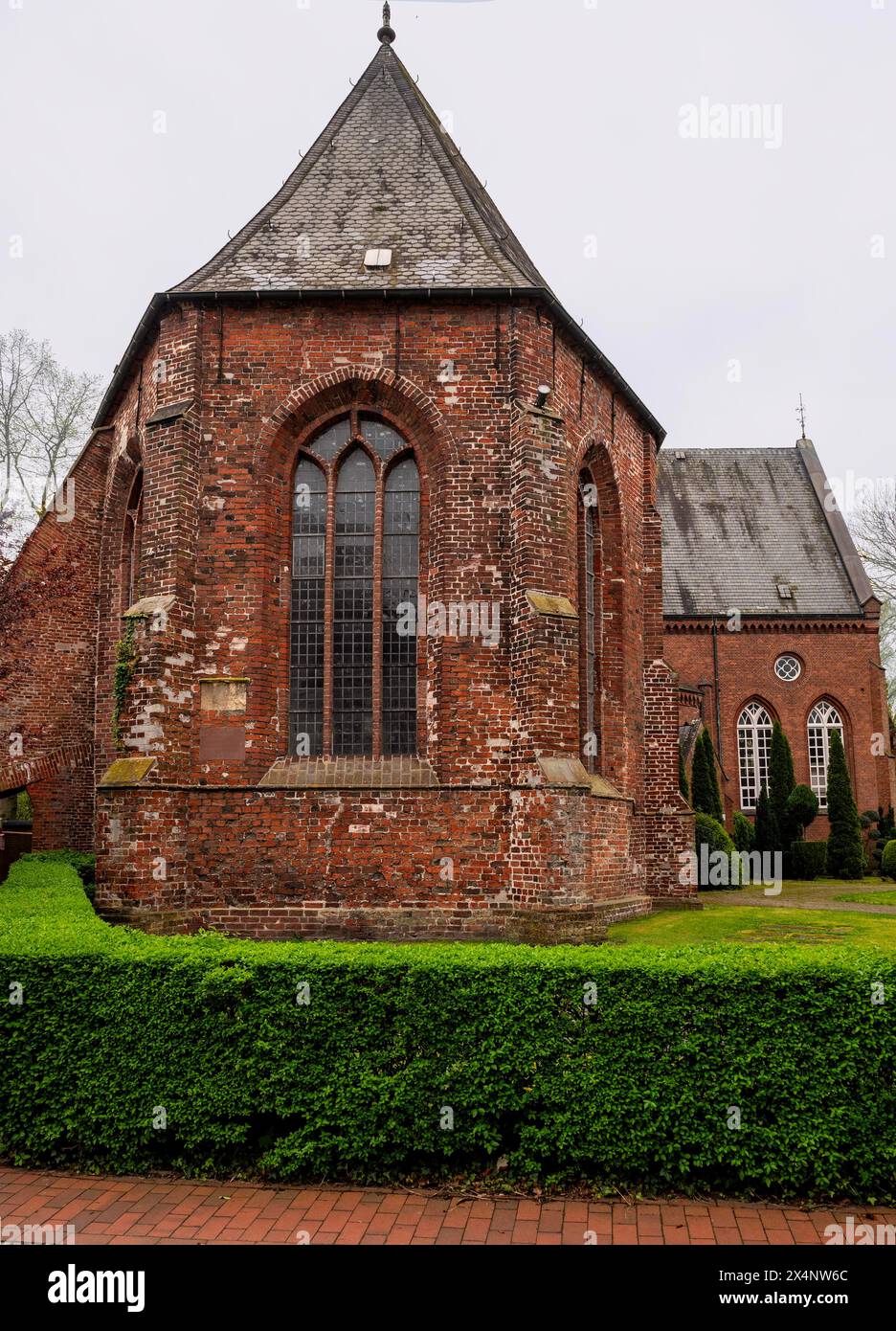 Église Saint-Georges protestante réformée, façade est, dans la petite ville de Weener, district de Leer, Rheiderland, Frise orientale, basse-Saxe, Allemagne, E Banque D'Images