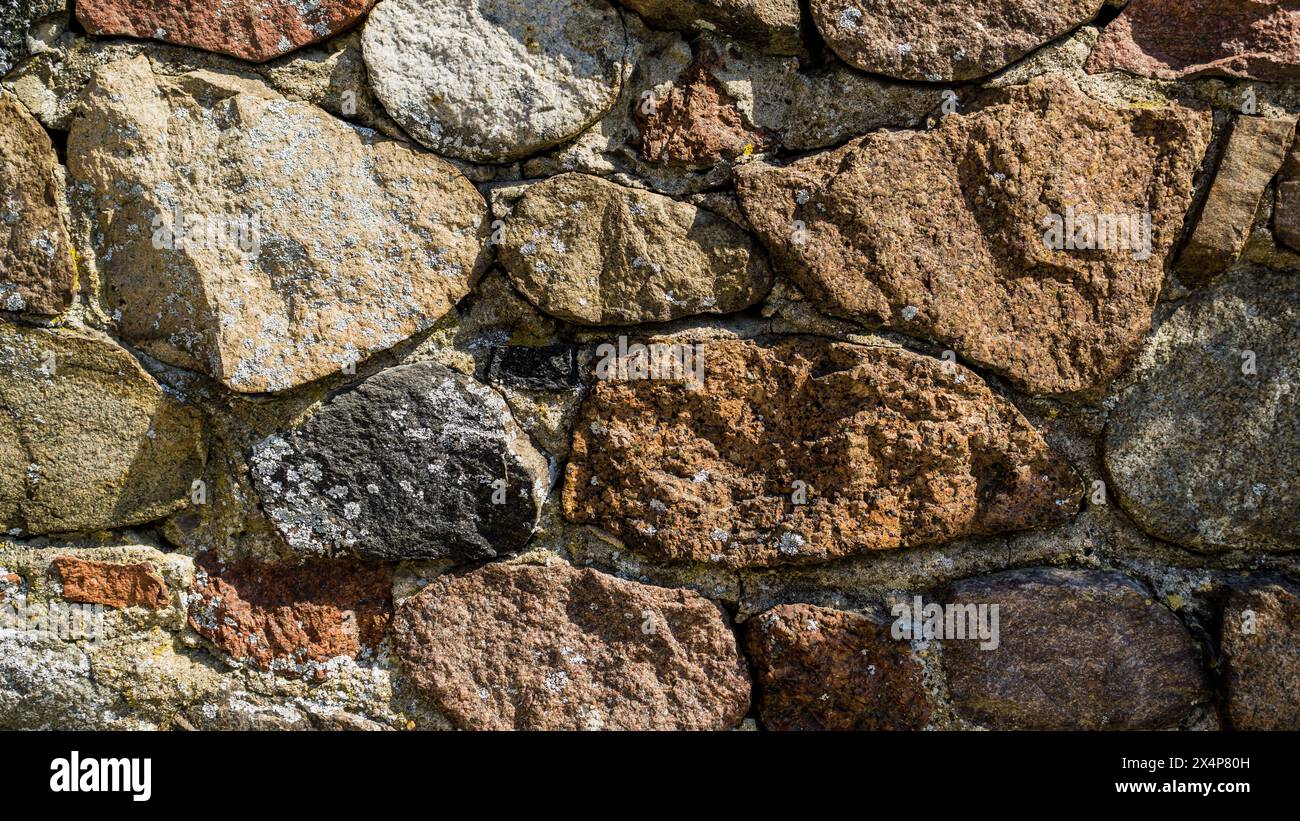 gros plan du mur massif de pierres de champ Banque D'Images