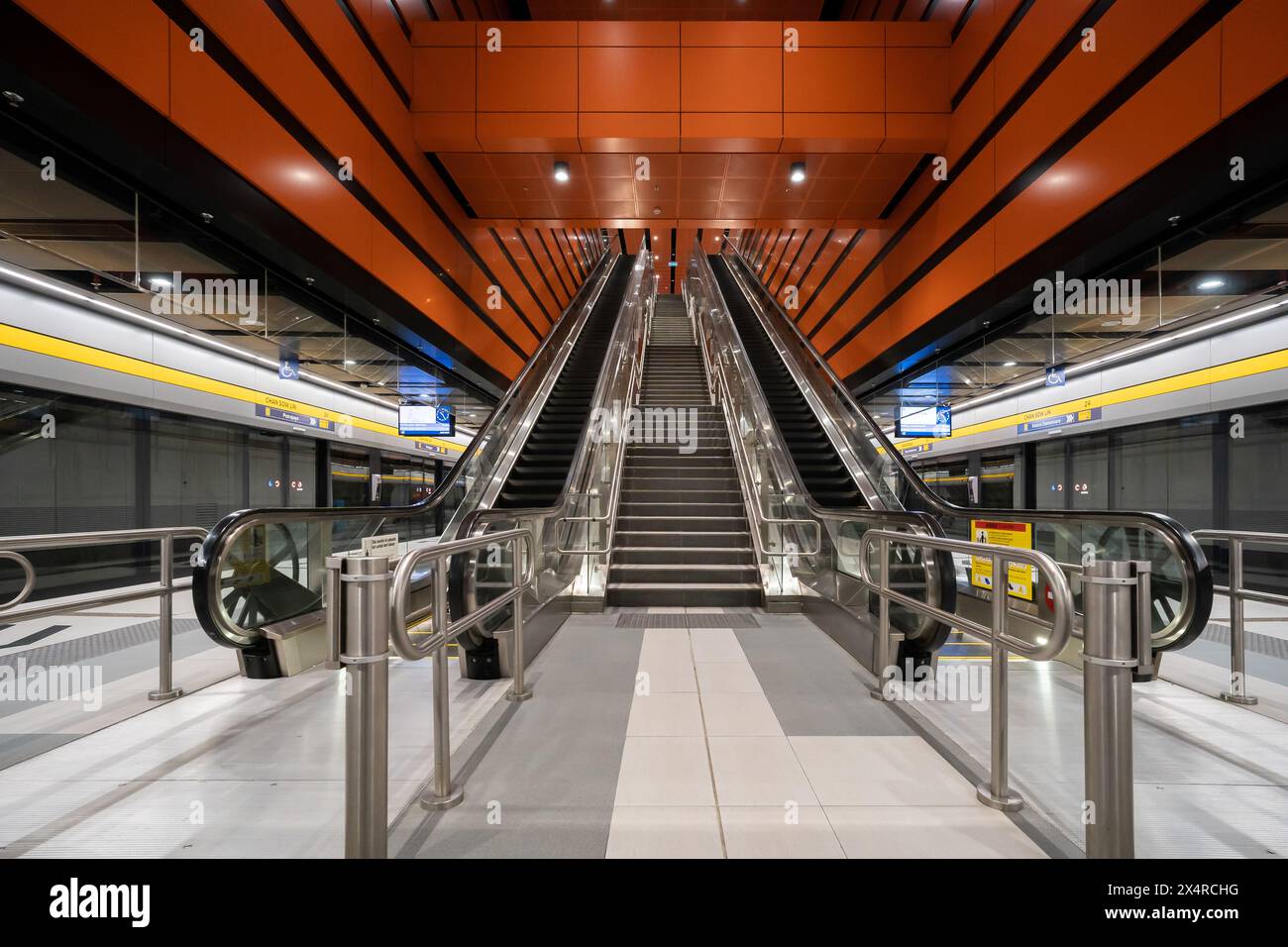 Kuala Lumpur, Malaisie - mars 8,2024 : vue panoramique de la station MRT Bukit Bintang à Kuala Lumpur. Banque D'Images