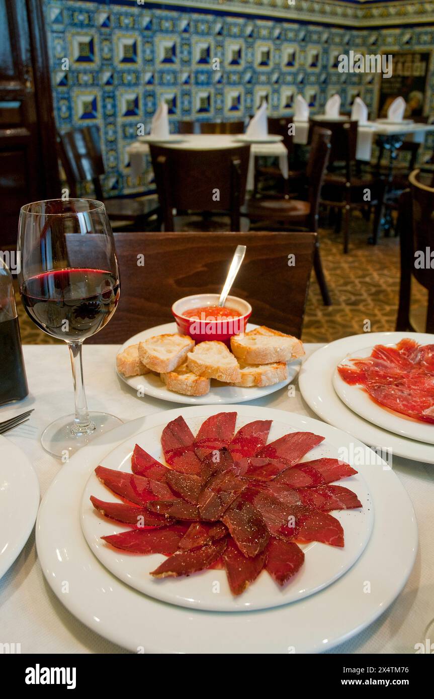 Cecina de servir. Madrid, Espagne. Banque D'Images