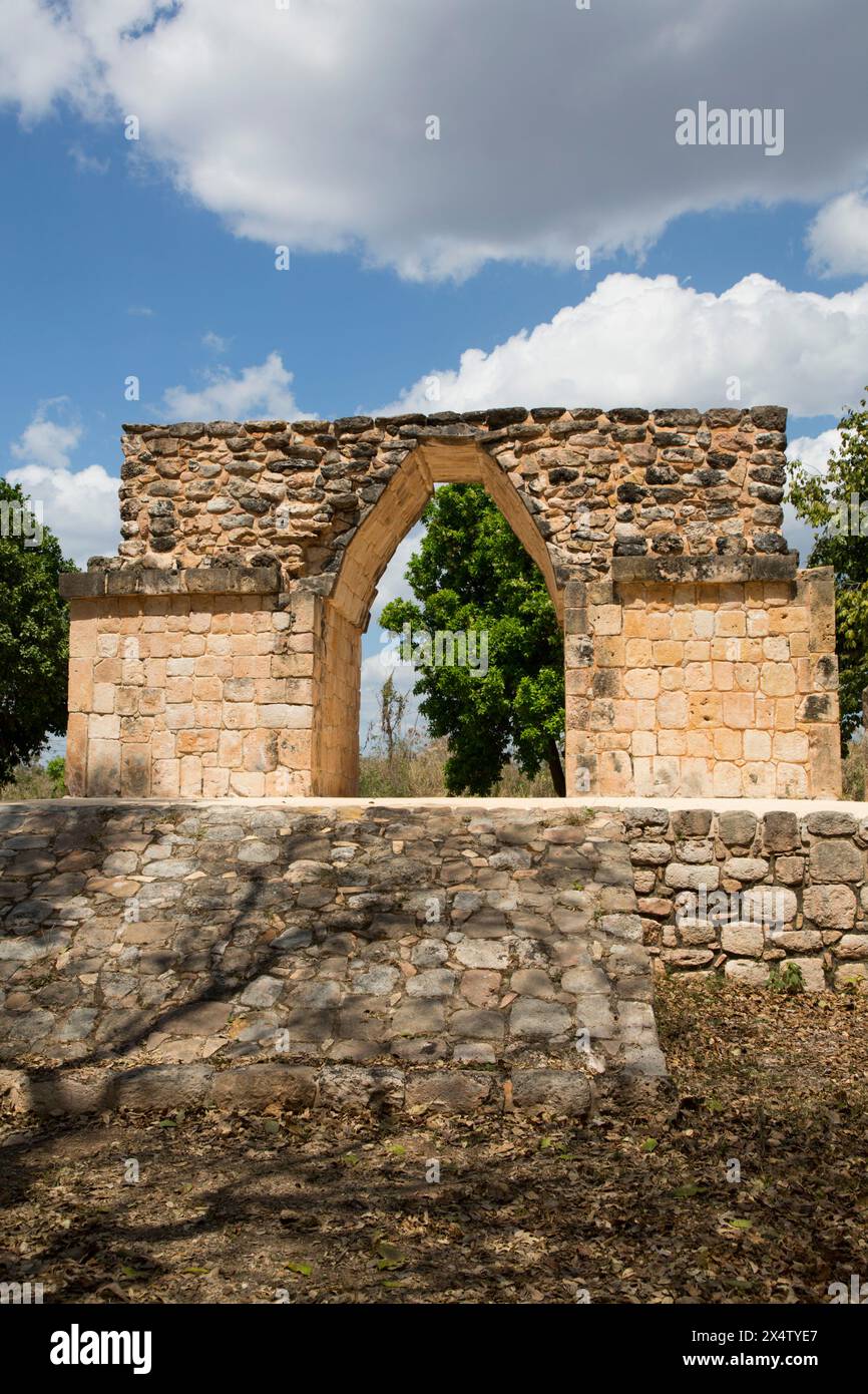 Ruines mayas, le nord de l'arche, Oxkintok, Zone Archéologique de -1,050 300 AD, Yucatan, Mexique Banque D'Images