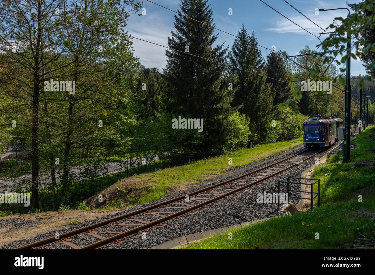 Nouvelle voie de tramway après une grande reconstruction entre Liberec et Jablonec CZ 05 02 2024 Banque D'Images