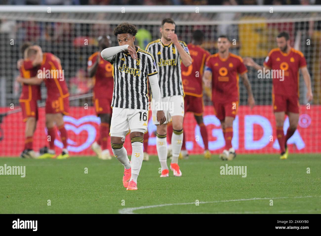 Stadio Olimpico, Rome, Italie. 5 mai 2024. Série A Football ; Roma versus Juventus ; Weston McKennie du FC Juventus montre la défaite alors que Roma prend la tête dans les 15 minutes de Lukaku Credit : action plus Sports/Alamy Live News Banque D'Images