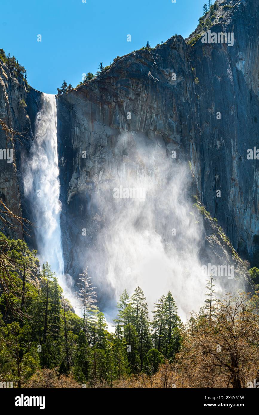 BRIDALVEIL FALL YOSEMITE PARC NATIONAL CALIFORNIE ÉTATS-UNIS Banque D'Images