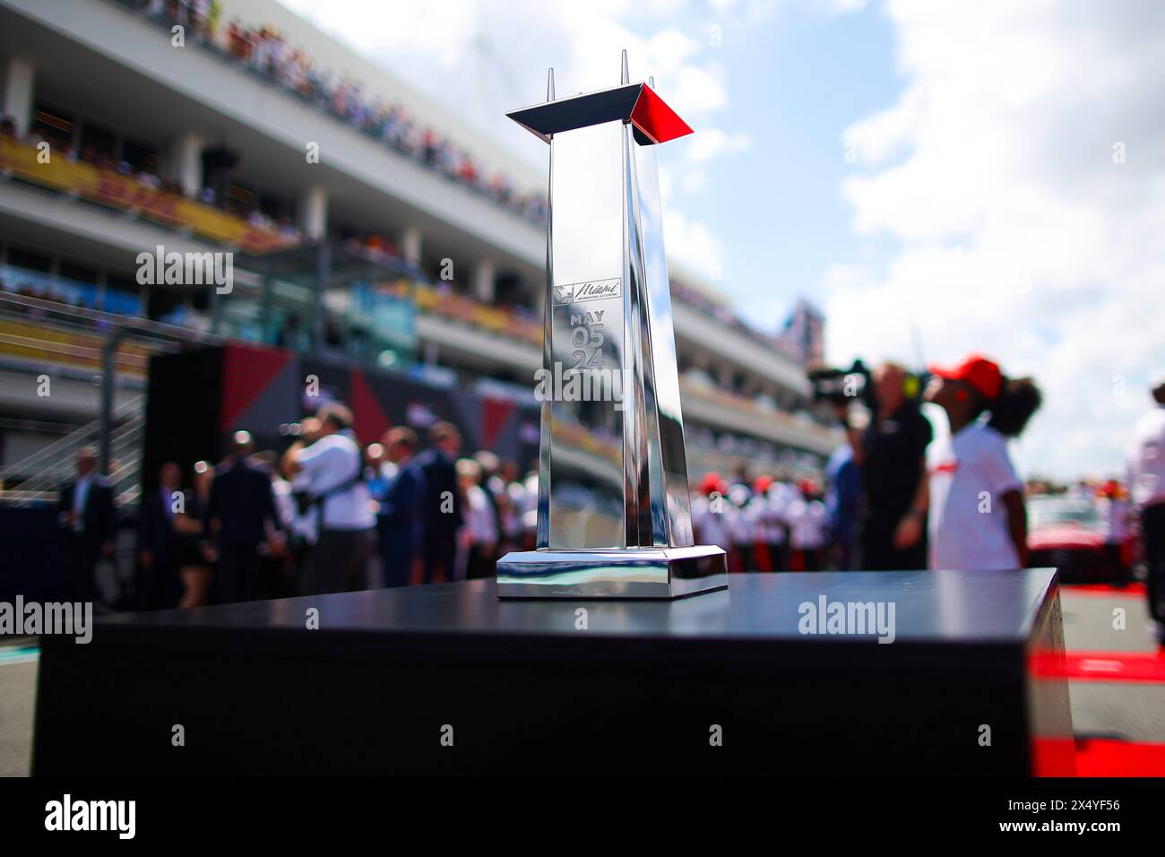 Miami, Etats-Unis. 05 mai 2024. Trophée des vainqueurs du Grand Prix de formule 1 Crypto.com de Miami 2024, 6ème manche du Championnat du monde de formule 1 2024 du 3 au 5 mai 2024 sur l'Autodrome international de Miami, à Miami, États-Unis d'Amérique - photo Eric Alonso/DPPI crédit : DPPI Media/Alamy Live News Banque D'Images