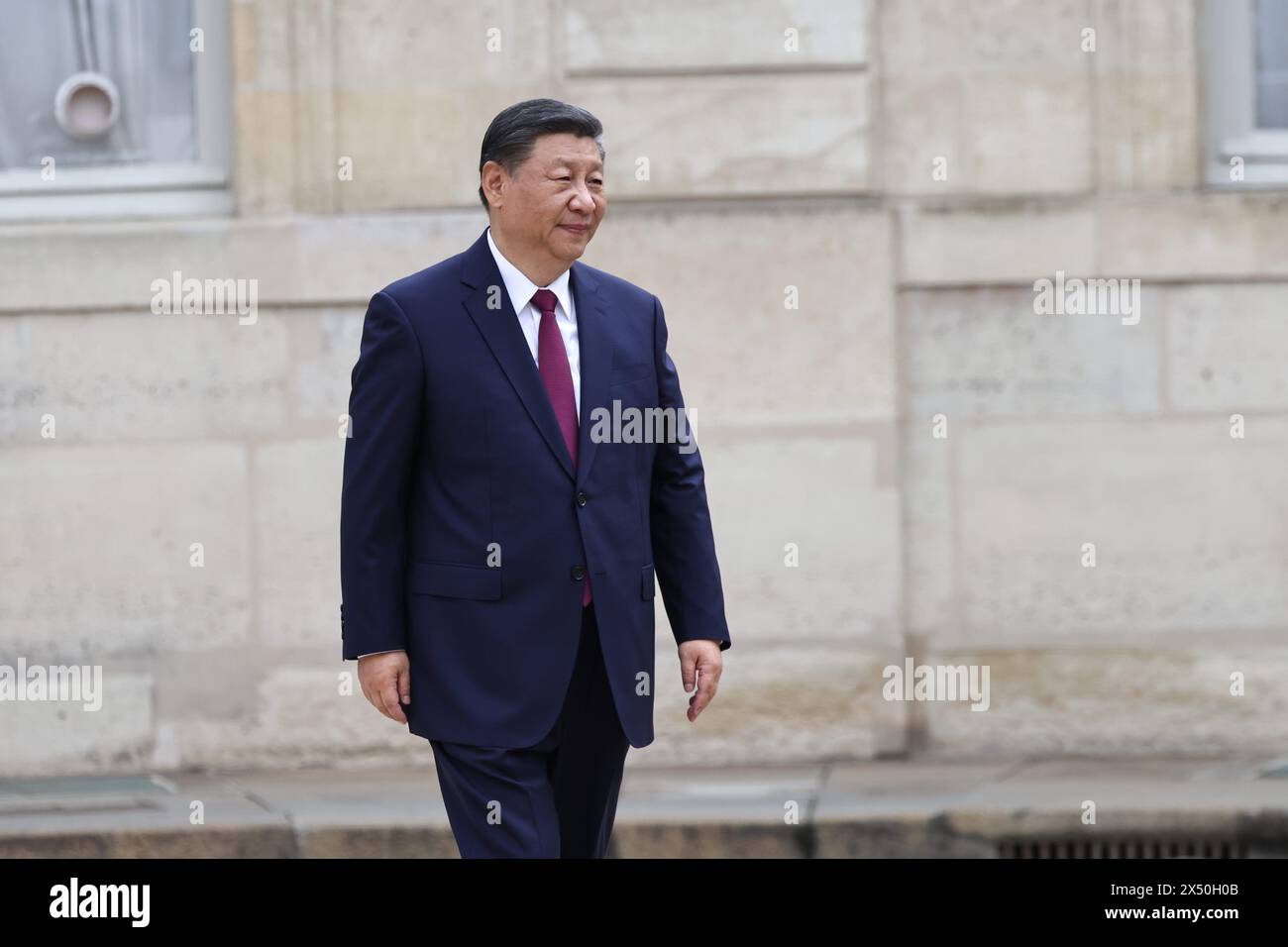 Paris, France. 06 mai 2024. © PHOTOPQR/LE PARISIEN/Fred Dugit ; Paris ; 06/05/2024 ; politique Paris (VIIIe), le 6 mai 2024 le président Emmanuel Macron reçoit en visite d'Etat de M. XI Jinping, Président de la République populaire de Chine au palais de l'élysée. Photo LP/Fred Dugit -- 05/06/2024, Paris, France le Président Emmanuel Macron reçoit M. XI Jinping, Président de la République populaire de Chine, en visite d'Etat au Palais de l'Elysée. *** Local Caption *** arrivée de XI Jinping à l'Elysée crédit : MAXPPP/Alamy Live News Banque D'Images