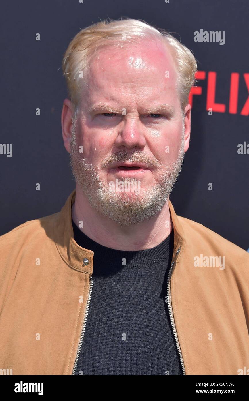 Jim Gaffigan BEI der Netflix-Show the Greatest Roast of All Time : Tom Brady im Kia Forum. Inglewood, 05.05.2024 *** Jim Gaffigan au salon Netflix The Greatest Roast of All Time Tom Brady au Kia Forum Inglewood, 05 05 2024 Foto:xD.xStarbuckx/xFuturexImagex Roast 4587 Banque D'Images