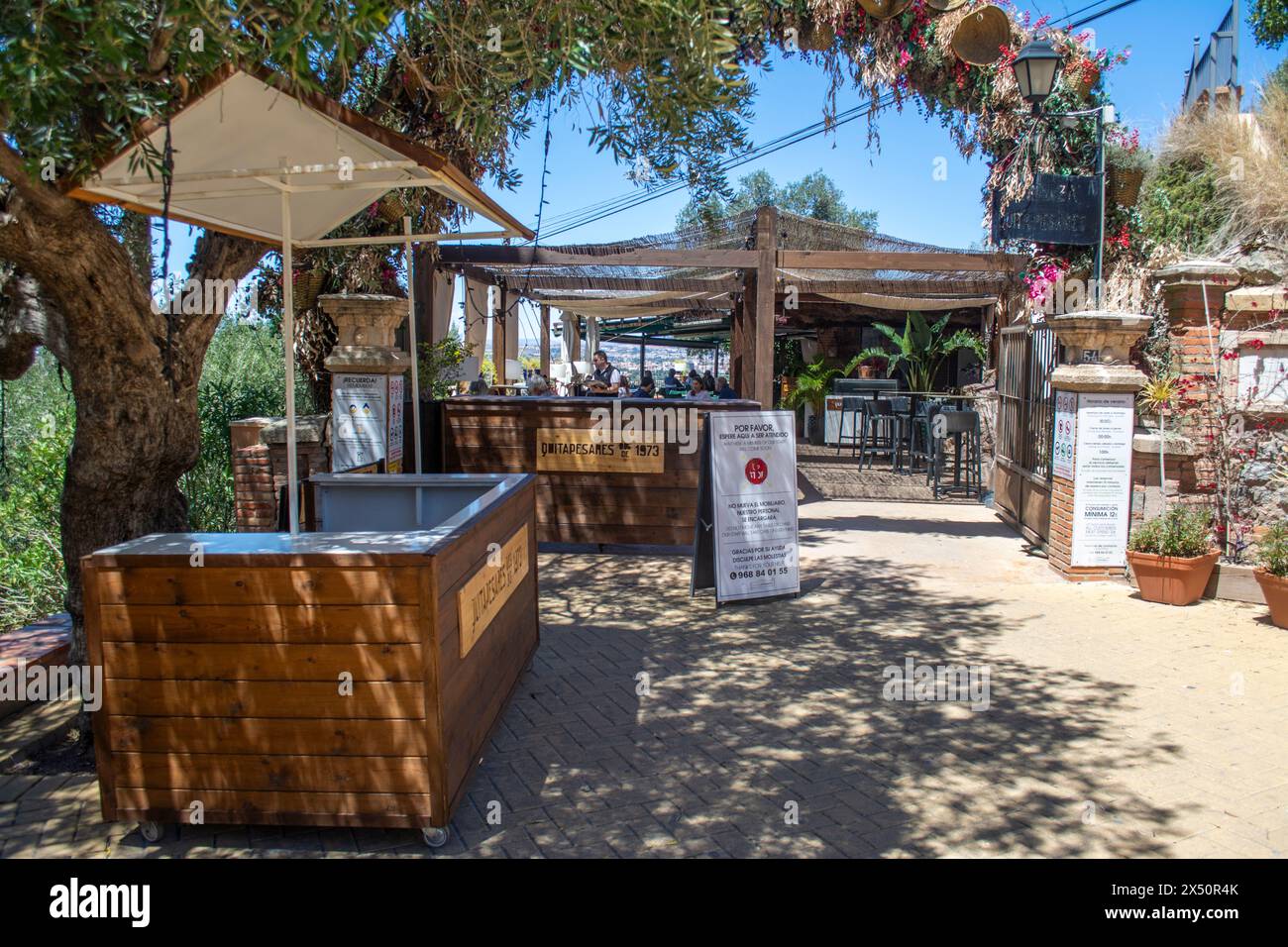 Terraza Quitapesares café restaurante par le santuario de la fuensanta à Murcie Espagne Banque D'Images