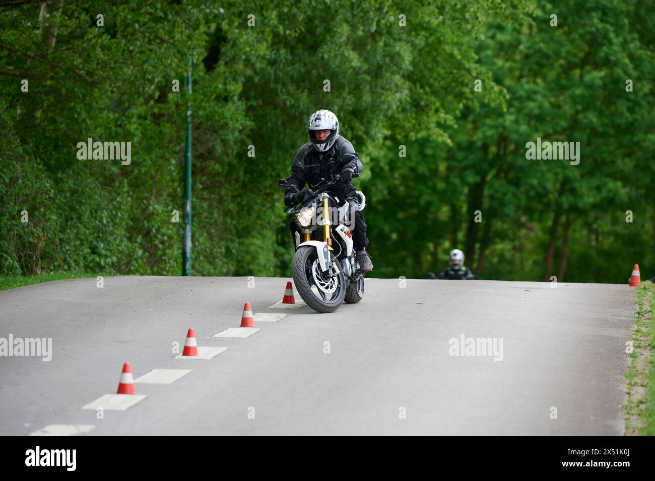 In Essen fand auf dem Verkehrsübungsplatz in Frillendorf ein Fahrsicherheitstraining für Motoradfahrer / innen statt. Formation Organisiert wird dieses Banque D'Images