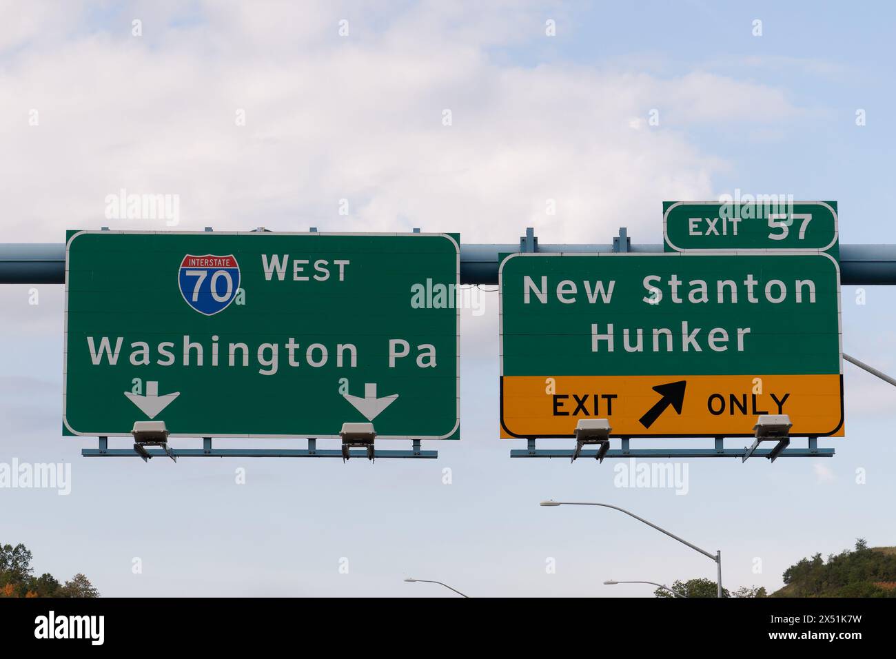 Prenez la sortie 57 pour New Stanton et Hunker, Pennsylvanie sur l'Interstate 70, Dwight D. Eisenhower Hwy, direction ouest vers Washington, Pennsylvanie Banque D'Images