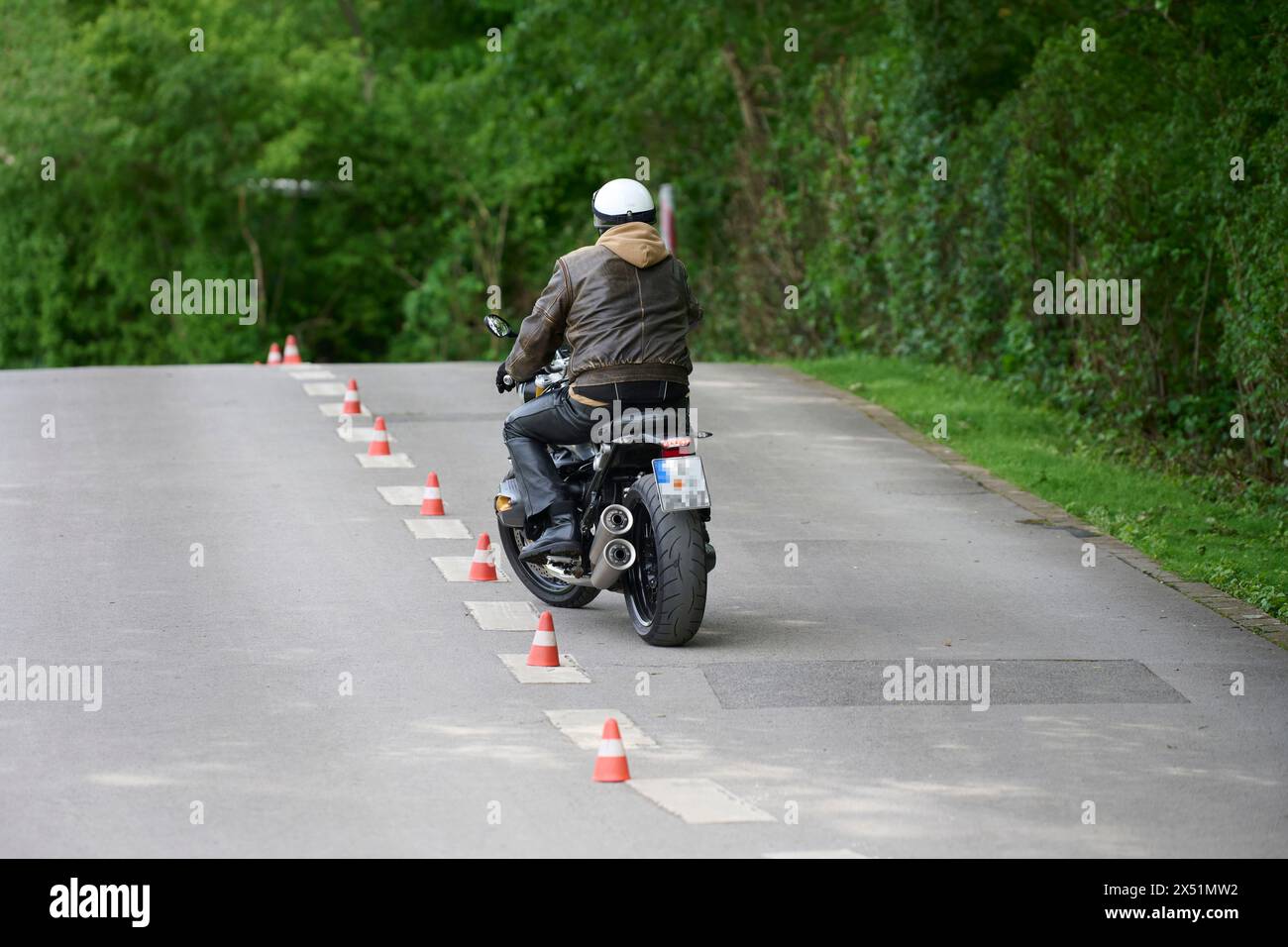 In Essen fand auf dem Verkehrsübungsplatz in Frillendorf ein Fahrsicherheitstraining für Motoradfahrer / innen statt. Formation Organisiert wird dieses Banque D'Images