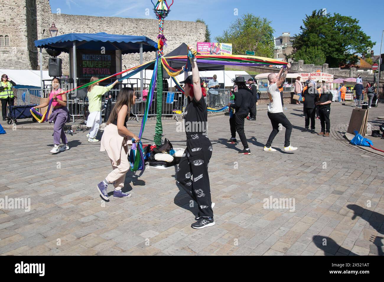 Folkdance Remixed Sweeps Festival Rochester Kent Banque D'Images