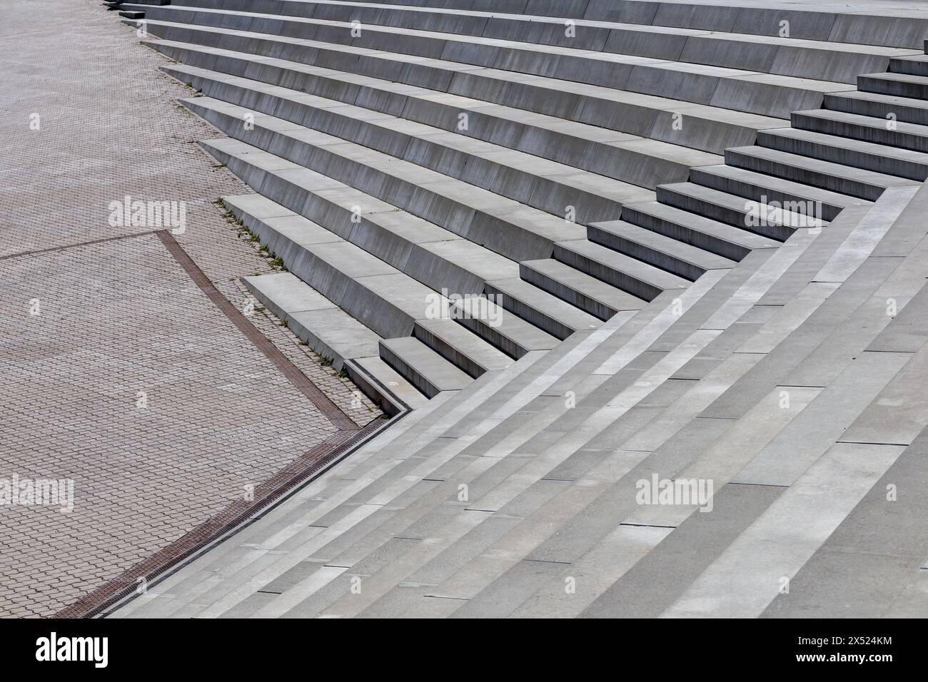 restaurant escalier en béton dans le parc Banque D'Images