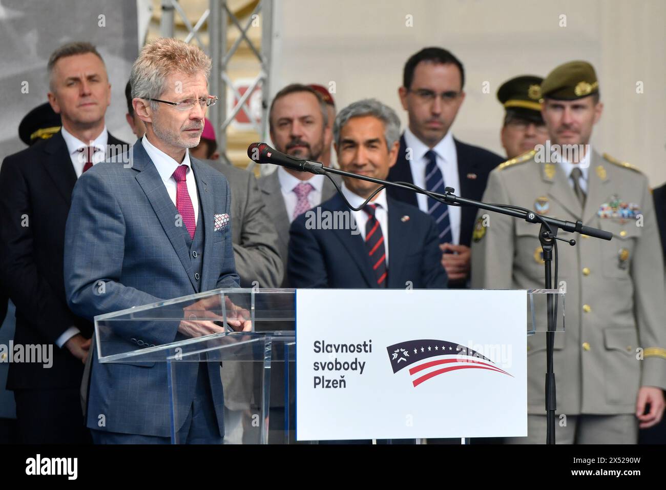 Pilsen, République tchèque. 06 mai 2024. Le président du Sénat tchèque Milos Vystrcil s’exprime lors d’un événement commémoratif principal du Festival de libération Pilsen, Merci, America!, à Pilsen, République tchèque, le 6 mai 2024. Crédit : Miroslav Chaloupka/CTK photo/Alamy Live News Banque D'Images