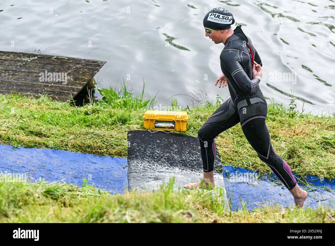 Viersel, Belgique. 04 mai 2024. Combinaison d'ouverture photographiée lors d'un Triatlon à Viersel, le samedi 4 mai 2024 à Viersel, Belgique . Crédit : Sportpix/Alamy Live News Banque D'Images