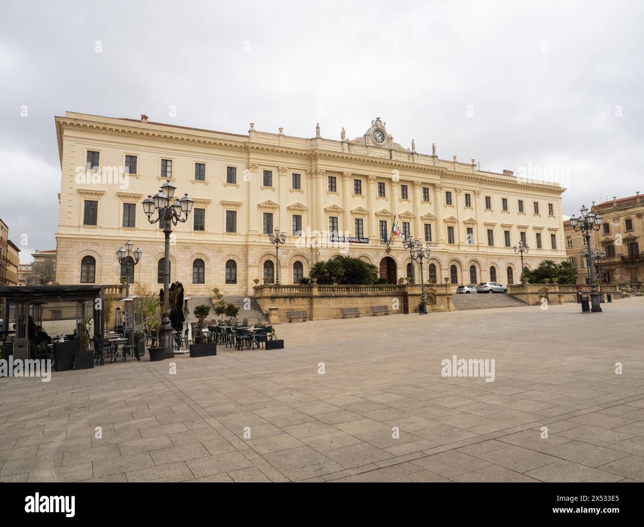 Néoclassique Palazzo della Provincia, Piazza Italia, Sassari, Sardaigne, Italie Banque D'Images