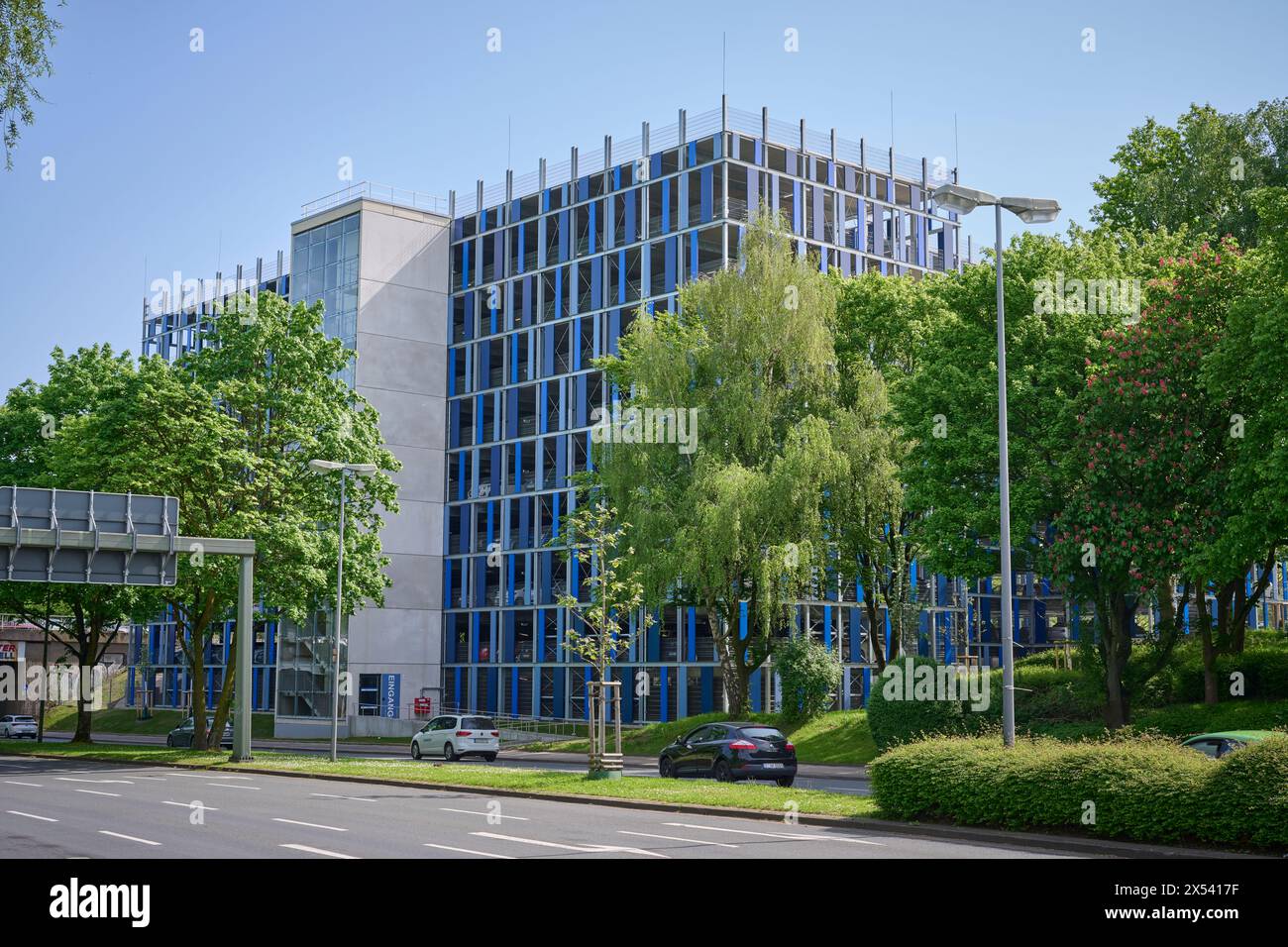 Die Essener Universität, Duisburg / Essen, Hat ein neues Parkhaus. Veröffentlichungen nur für redaktionelle Zwecke. Foto : IMAGO/FotoPrensa Banque D'Images