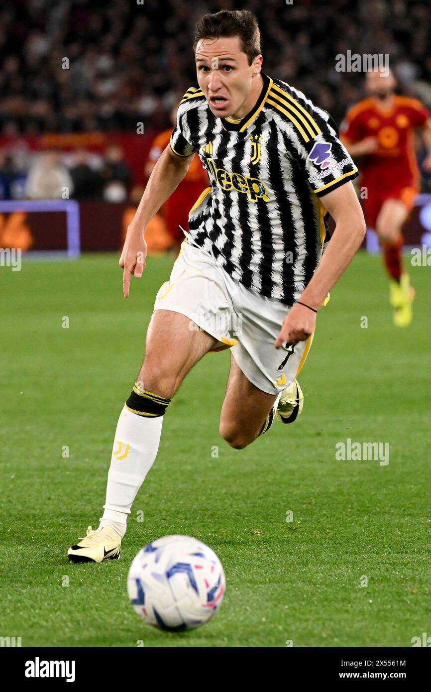 Federico Chiesa de la Juventus FC en action lors du match de Serie A entre L'AS Roma et la Juventus FC au stade Olimpico à Rome (Italie), le 5 mai 2024. Banque D'Images