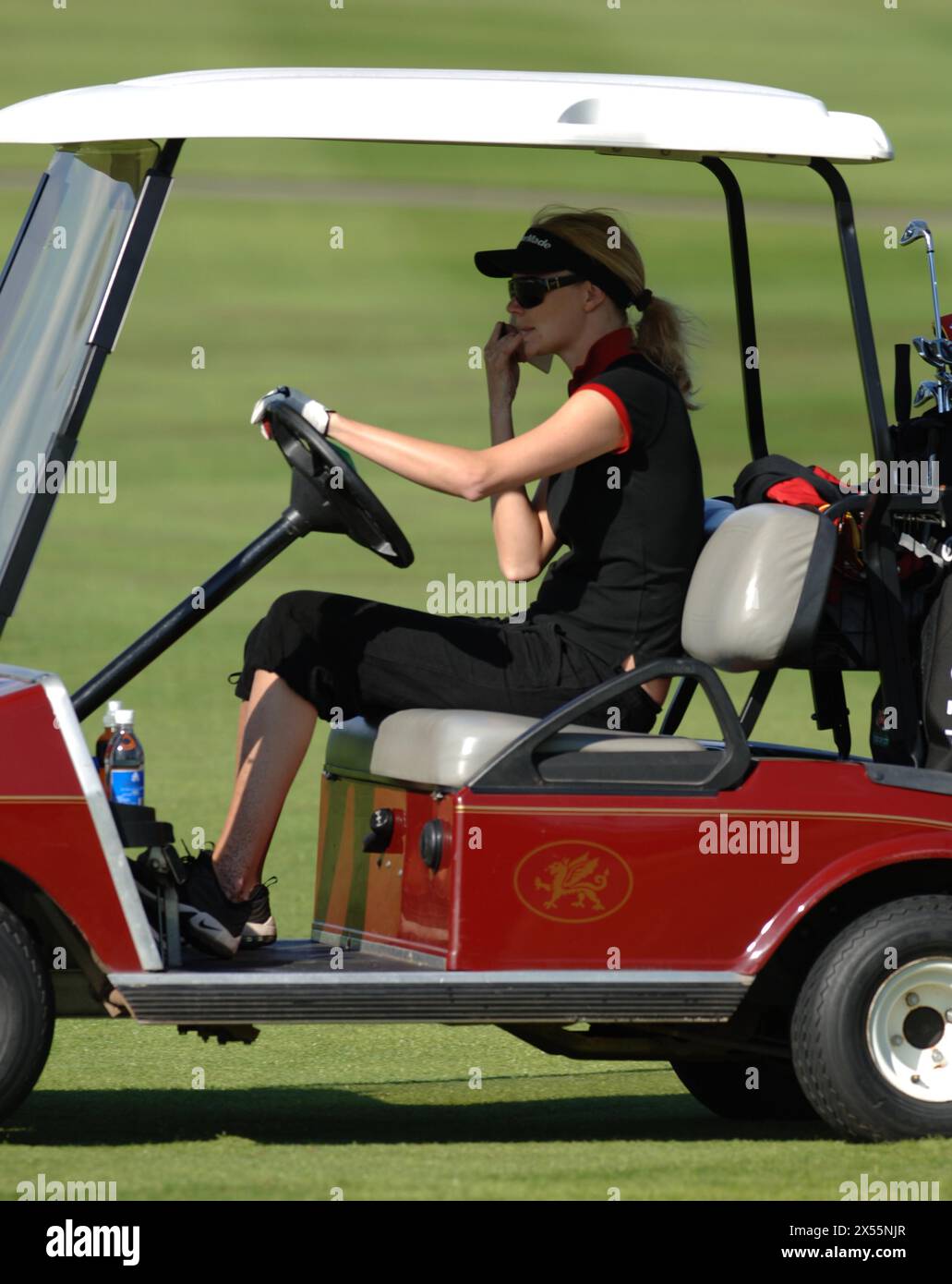 L’ancien mannequin Jodie Kidd s’entraîne avant le tournoi de golf Allstar Celebrity au Celtic Manor Resort, Newport. 20/8/05 Banque D'Images