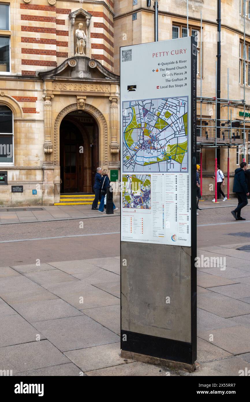 Un plan des rues à l'extérieur de la Lloyds Bank, Sydney Street, Cambridge, Royaume-Uni Banque D'Images