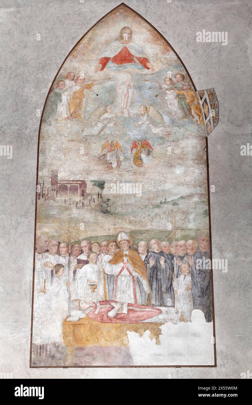 Les funérailles de Saint Martin de Tours et Saint Ambroise (le miracle de la bilocation, fresque de Bergognone, 1512) - église San Pietro in Gessate, Milan, Italie Banque D'Images