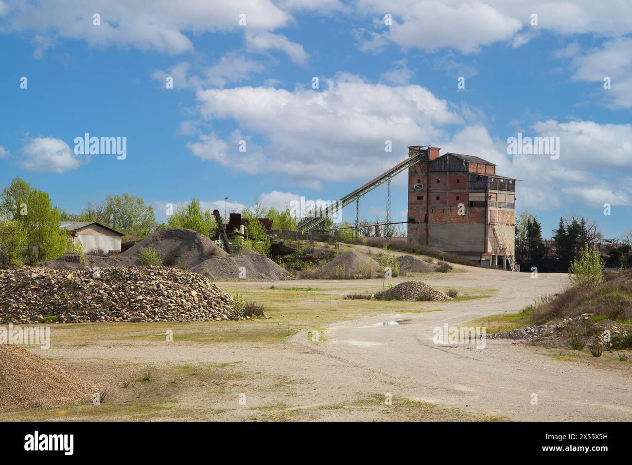 Équipement de mine d'or vintage dans la carrière Banque D'Images