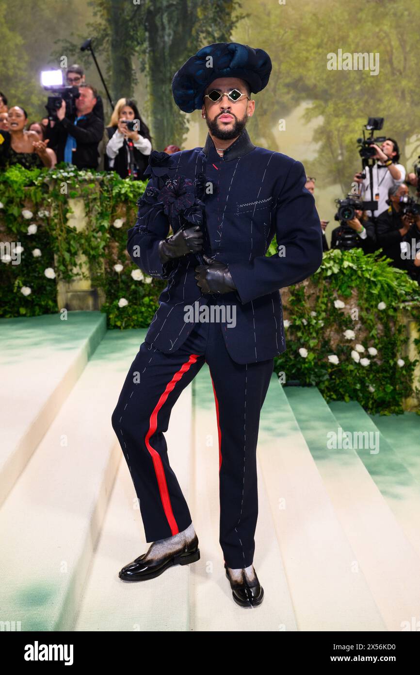 New York, États-Unis. 6 mai 2024. Bad Bunny participant au Metropolitan Museum of Art costume Institute Benefit Gala 2024 à New York, États-Unis le crédit photo devrait se lire : Matt Crossick/Alamy Live News Banque D'Images